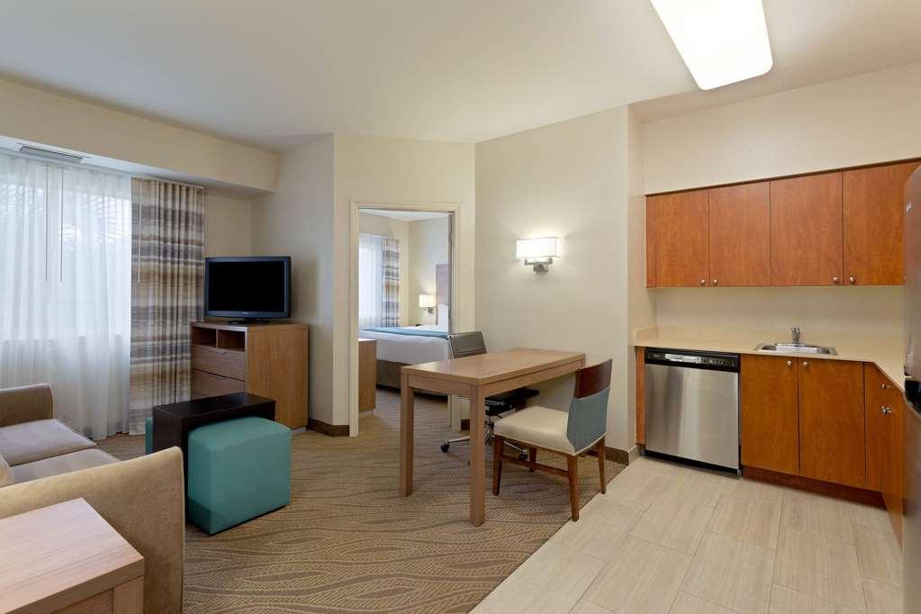 Hawthorn Extended Stay By Wyndham Нейплс Номер фото